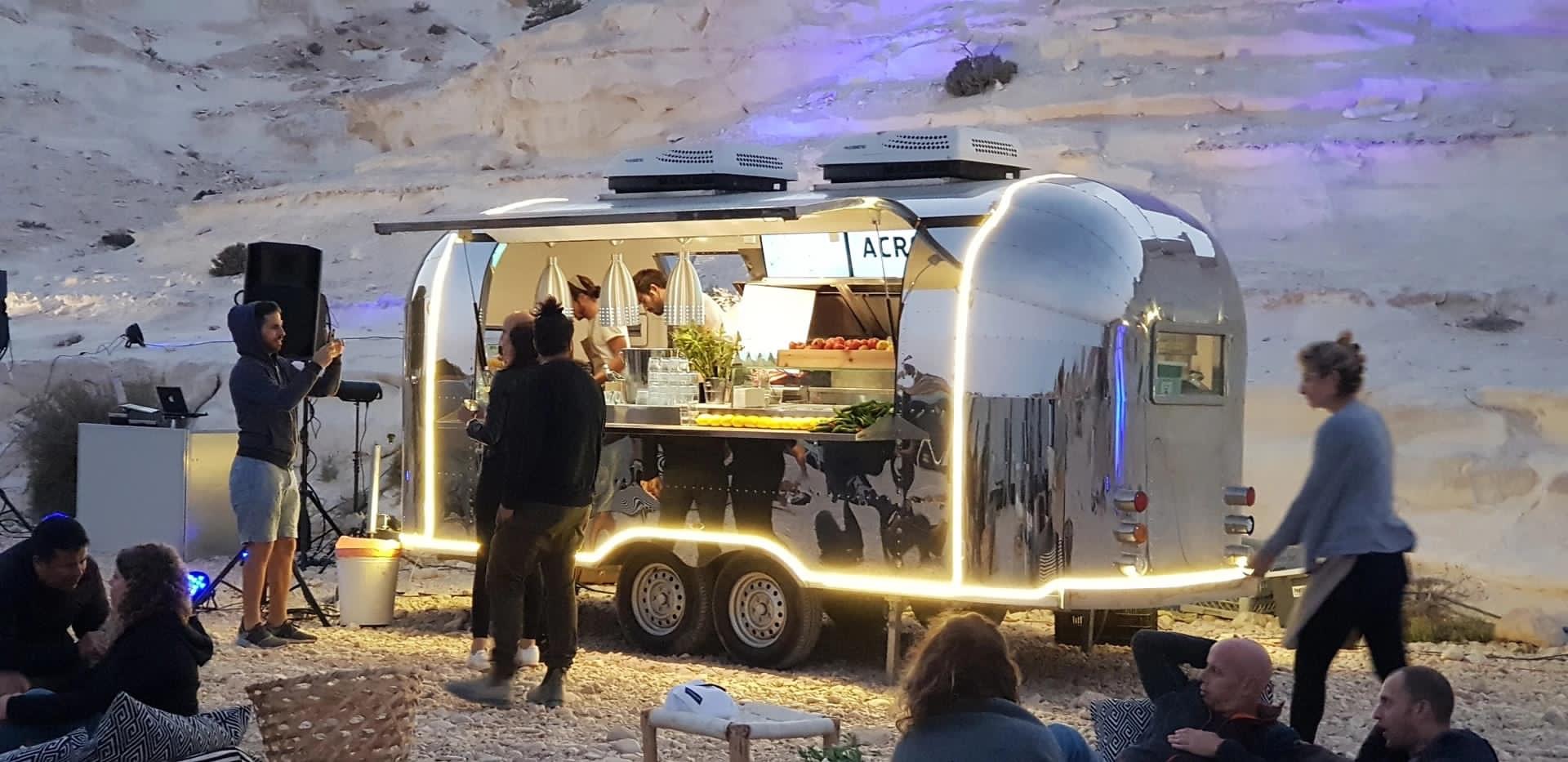 Een diepgaande blik op de drielaagse vloerstructuur voor foodtrucks