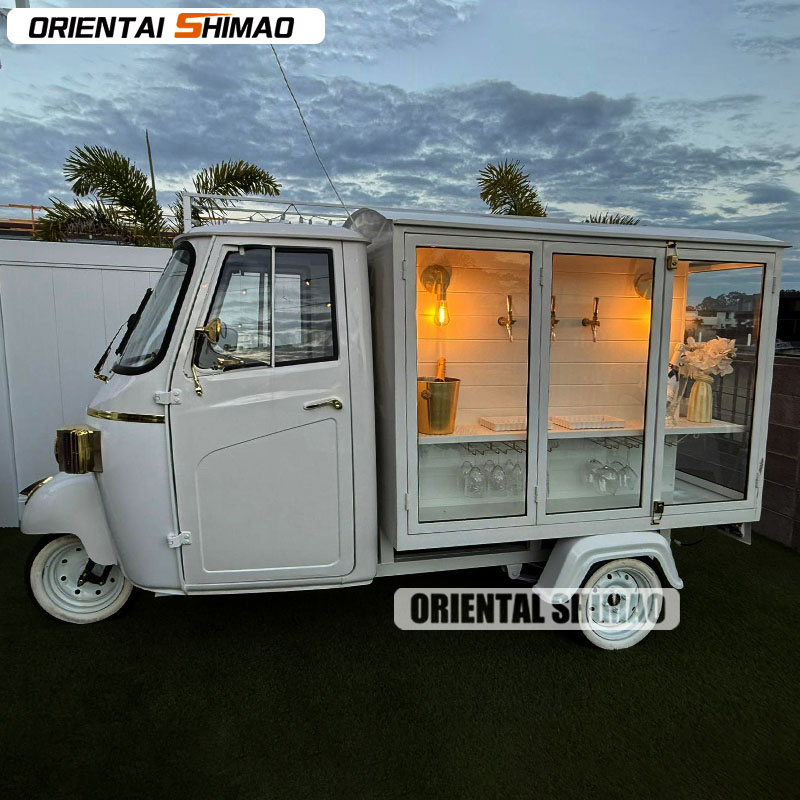 Truck van een tricycle -aanhangwagen